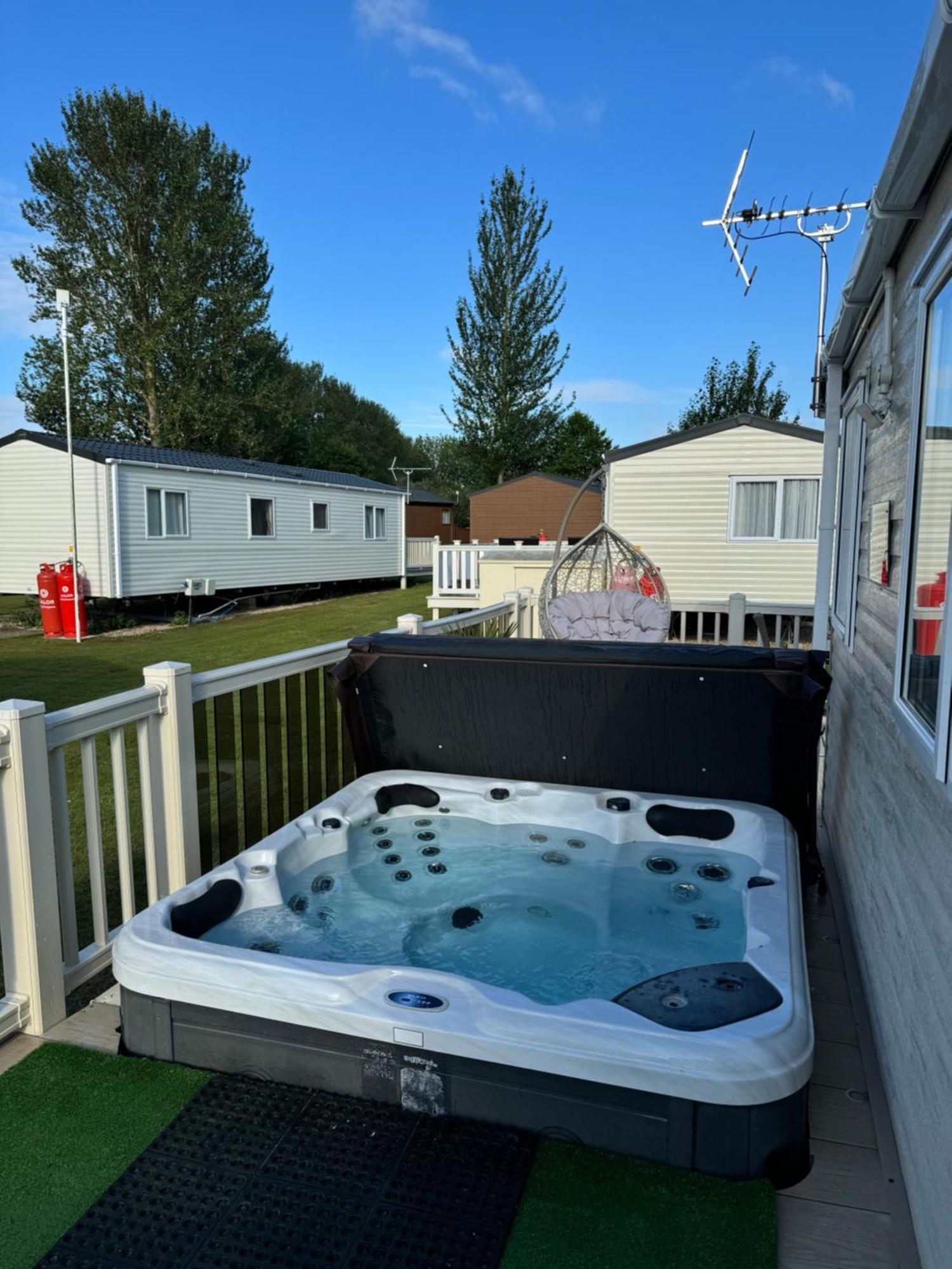 Hot Tub Retreat At Tattershall Lakes Luaran gambar
